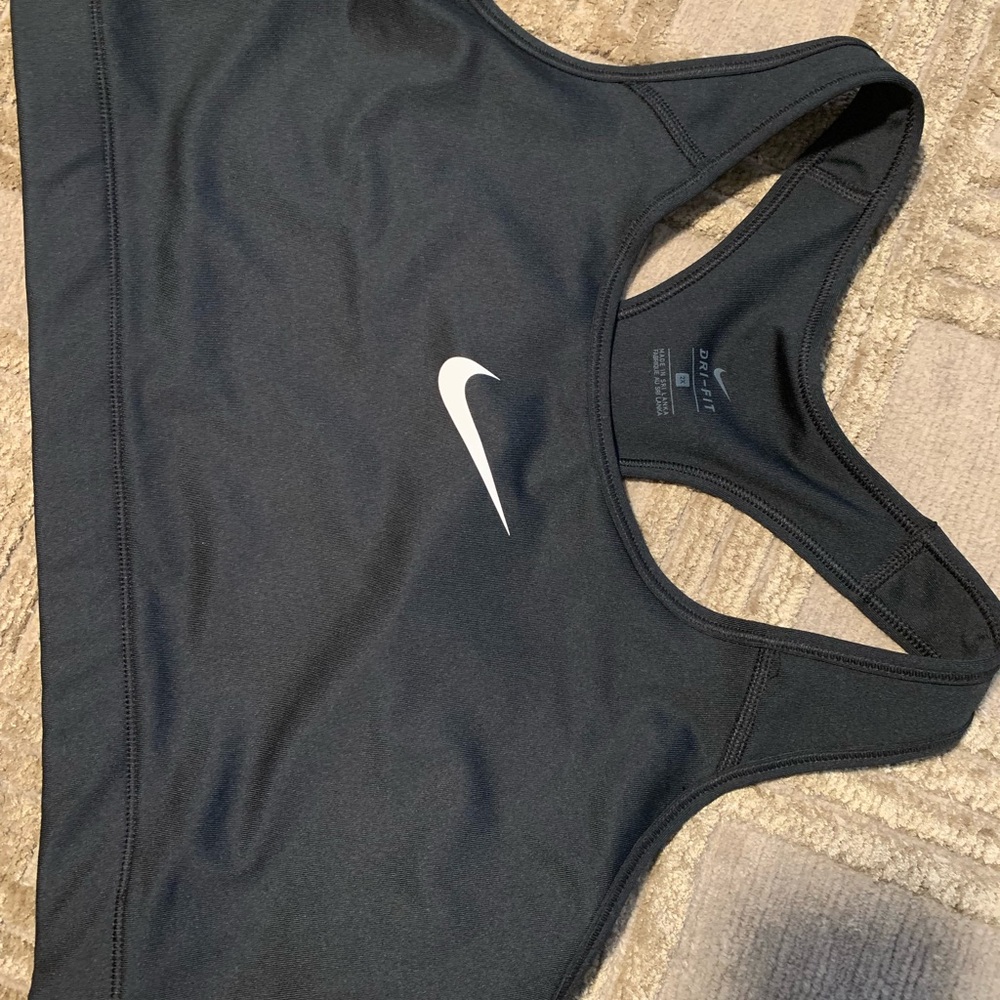 Nike Plus Size Dri-FIT Medium-Support Sports Bra